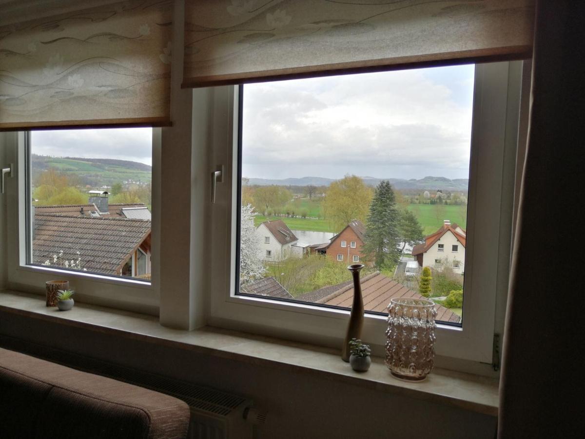 Flat In Polle Near The Forest Екстериор снимка
